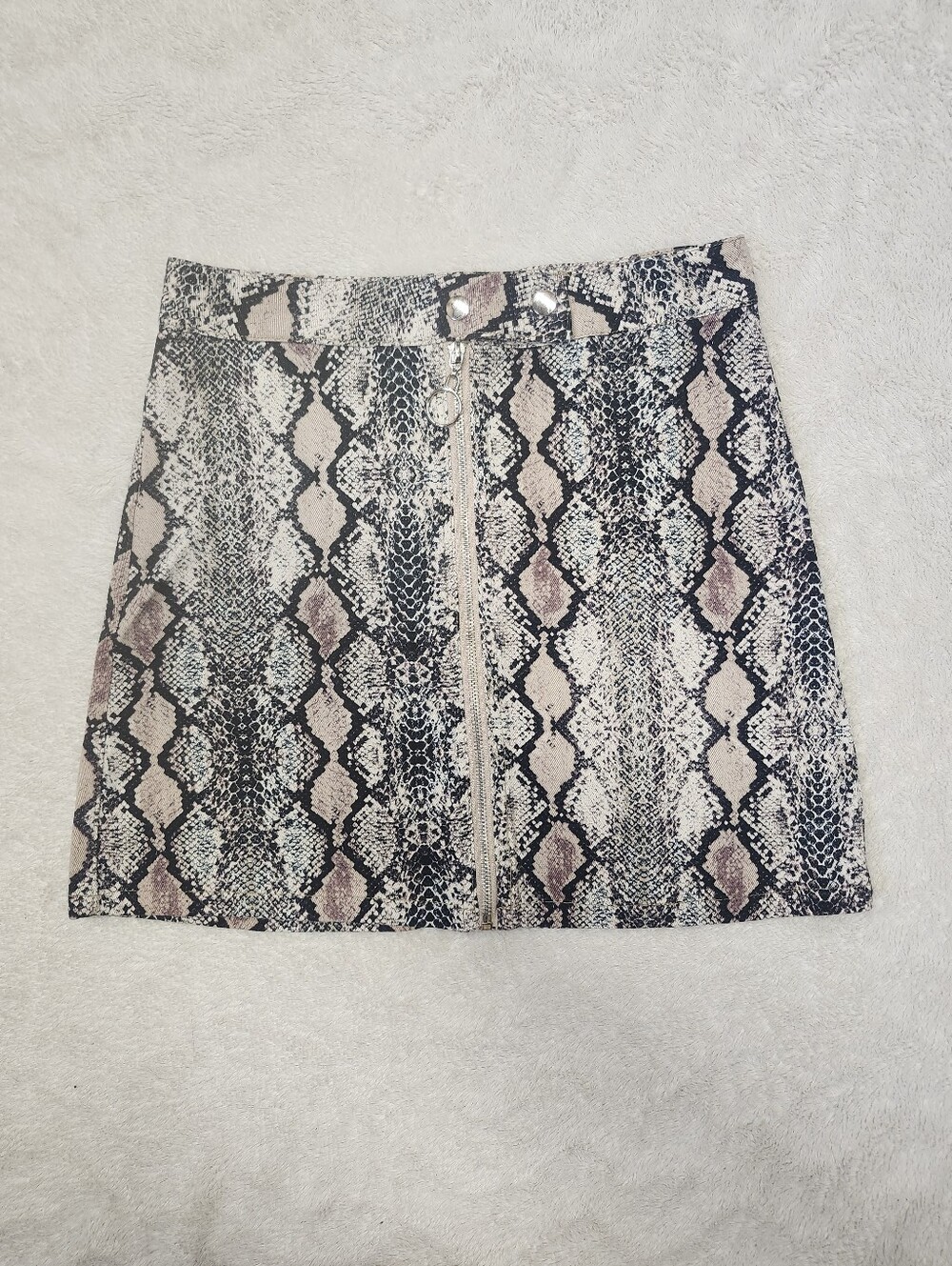 • Altar'd State Skirt Mediun Above Knee Full Zip Snake Print Denim Stretch